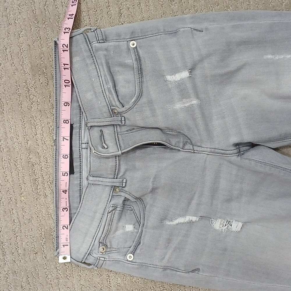 Express Distressed Jeans - Picture 3 of 8